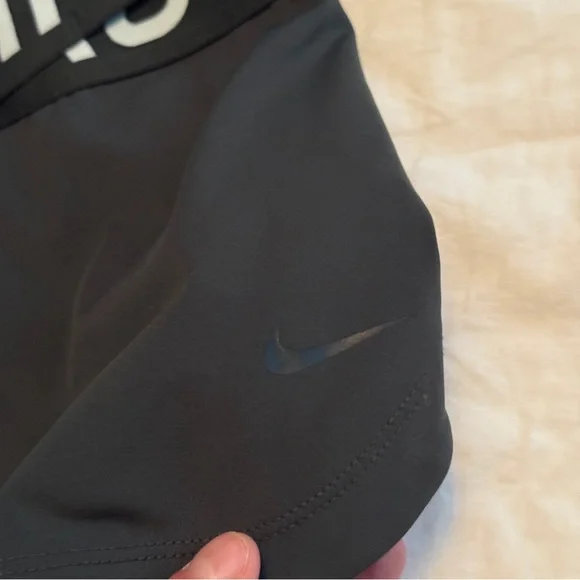 Nike Pro Intertwist Shorts - Picture 2 of 3